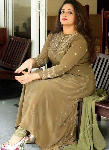 Kavya-Madhavan-Charming-Photoshoots.jpg