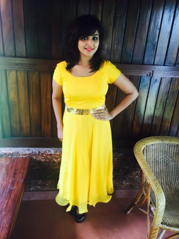 actress-remya-nambeesan-hot-stills-photos-pictures-29-768x1024.jpg