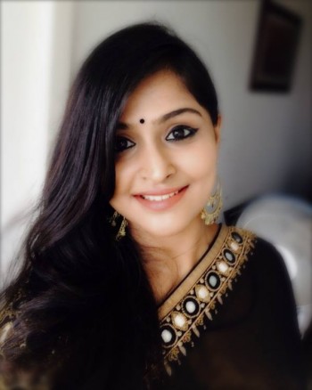 ramya-nambeesan-actress-in-saree-photos-and-homely-look-images-1.jpg