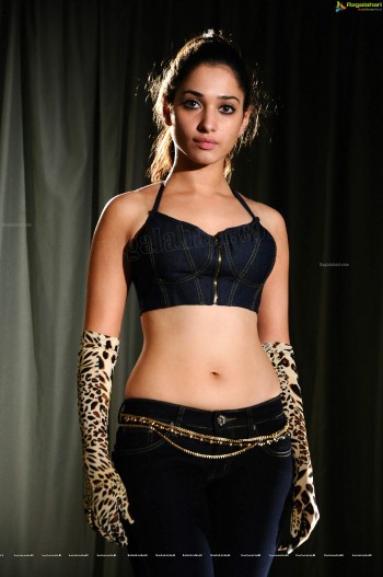 tamanna-rebel-dance22.jpg