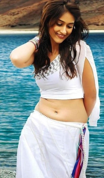 1379323285-ileana-dcruz-hot-photos-5236cd54ae615jpg.jpg