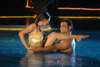 Mumaith-Khan-Nude-40.jpg