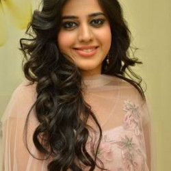 Simran-at-Kirrak-Party-movie-pre-release-function-05