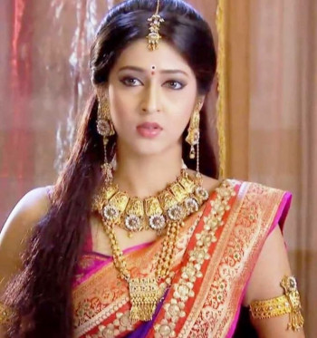 Sonarika-Bhadoria-5b.jpg