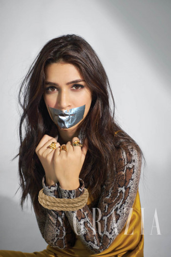 kriti1-41549274228.jpg