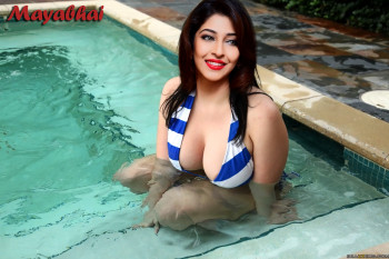 sonarika-naked-1.jpg