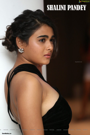 shalini-pandey-118-grand-success6.jpg