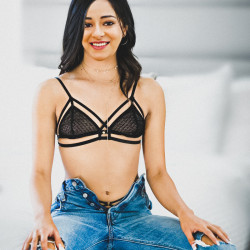 Ananya-panday-8