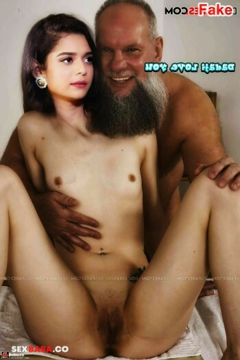 Mithila-Palkar-Nude-45.jpeg