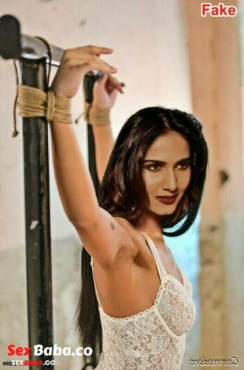 Vaani-Kapoor-Nude-Fake-42