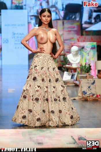Mouni-Roy-Nude-16.jpeg