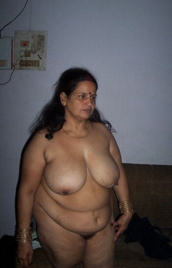 50-pics-of-Slutty-bhabhi-with-Devar-24.jpg