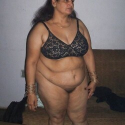 50-pics-of-Slutty-bhabhi-with-Devar-28