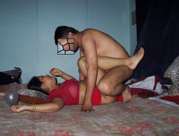 50-pics-of-Slutty-bhabhi-with-Devar-38.jpg
