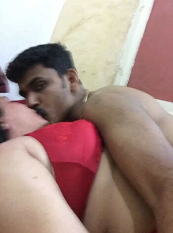 50-pics-of-Slutty-bhabhi-with-Devar-42.jpg