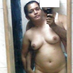 Indian-village-sluts-exposing-nude-body-24