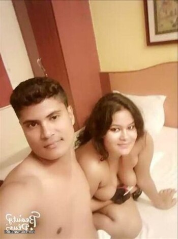 Sexy-Indian-couples-nude-pics-28.jpg