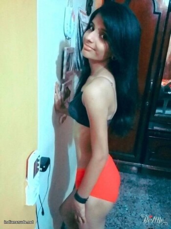 Skinny-figured-sexy-Indian-girls-pics-26.jpg