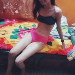 Skinny-figured-sexy-Indian-girls-pics-27
