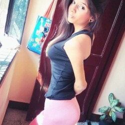 Skinny-figured-sexy-Indian-girls-pics-3