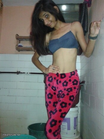 Skinny-figured-sexy-Indian-girls-pics-31.jpg