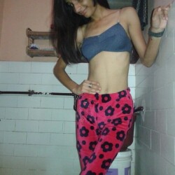Skinny-figured-sexy-Indian-girls-pics-31