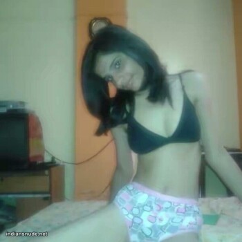 Skinny-figured-sexy-Indian-girls-pics-49.jpg