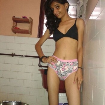 Skinny-figured-sexy-Indian-girls-pics-50.jpg