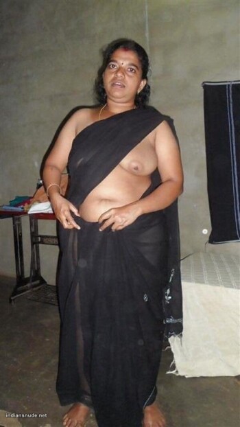 South-Indian-mallu-aunties-in-one-gallery-35.jpg