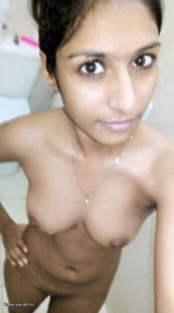 Tempting nude pics of Indian teen girls 15