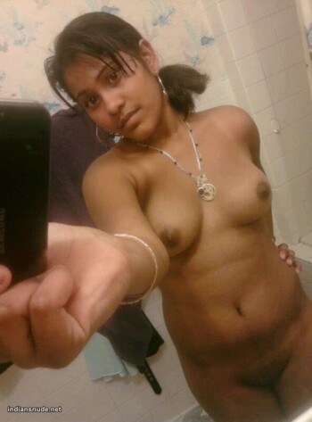 Tempting nude pics of Indian teen girls 18