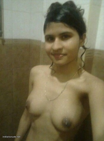 Tempting nude pics of Indian teen girls 38