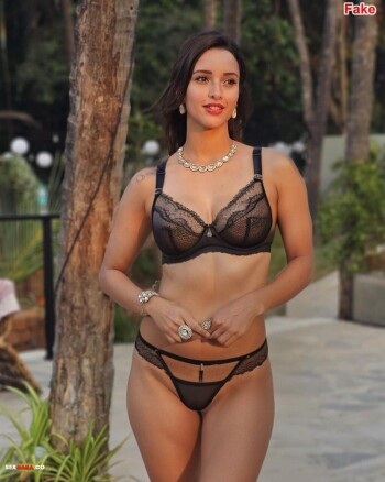 Tripti-Dimri-Nude-9.jpg