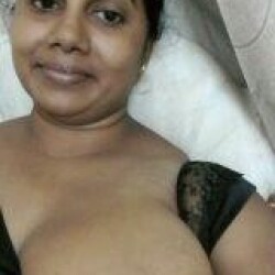 mallu-hot-aunty-sexy-boobs-min-169x300