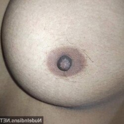 big-boobs-of-desi-bhabhi-nude-selfie-40