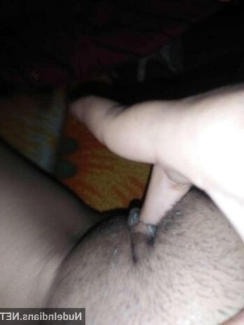 desi nude women pussy photos 19