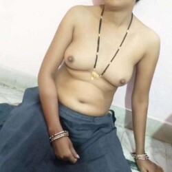 gurgaon-nude-bhabhi-big-boobs-ass-pics-10