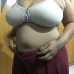 desi-aunty-xxx-pics-in-hd-8