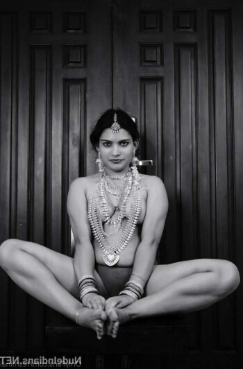 desi bhabhi sexy nangi images gaand boobs ke 8