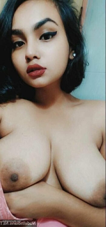 Big boobs model nude (12)