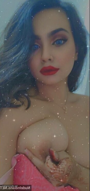Big boobs model nude (6)