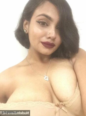 Big boobs model nude (7)
