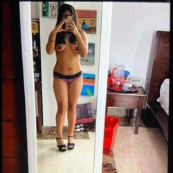 sexy-nude-selfies-in-tight-bra-panty-12