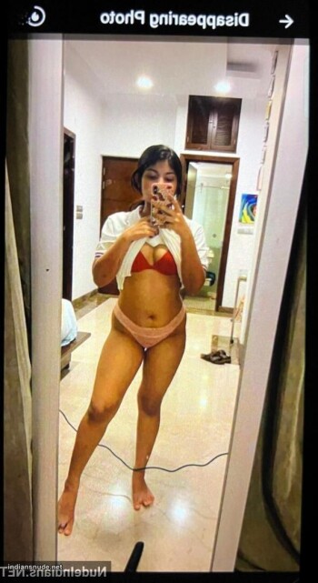 sexy nude selfies in tight bra panty (17)