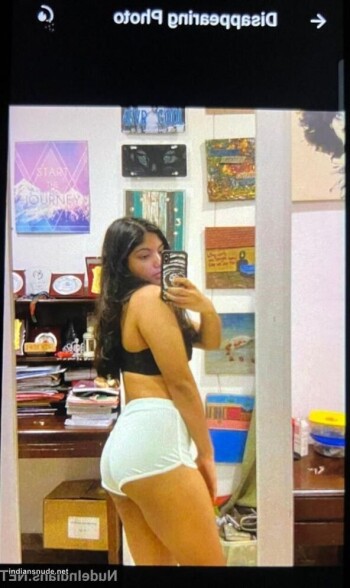 sexy nude selfies in tight bra panty (3)