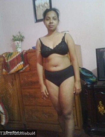 Indian wife nude sex and sexy selfie pics (21)