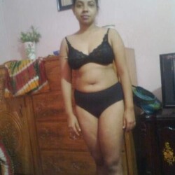 Indian-wife-nude-sex-and-sexy-selfie-pics-21