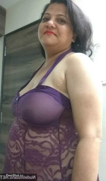 Indian wife nude sex and sexy selfie pics (37)