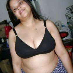 Indian-wife-nude-sex-and-sexy-selfie-pics-39