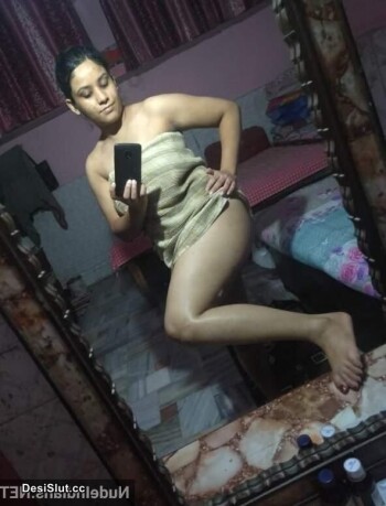 Indian wife nude sex and sexy selfie pics (46)